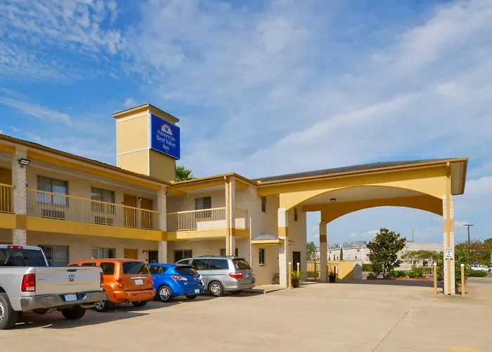 Motels in Waller
