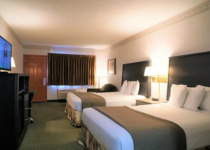 Motels in Monmouth