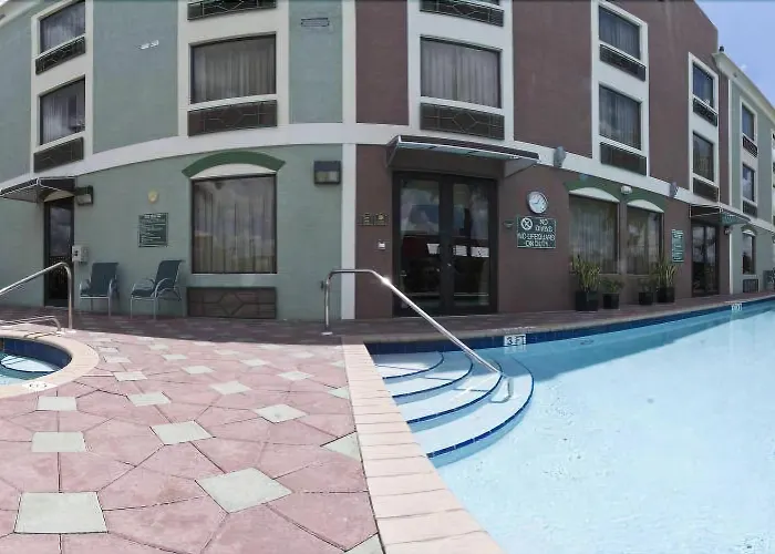 Cheap Hotels in Clewiston