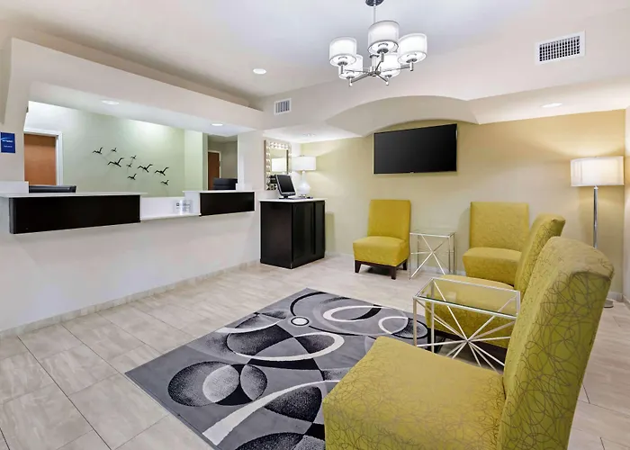 Cheap Hotels in Edgewater (Volusia County)