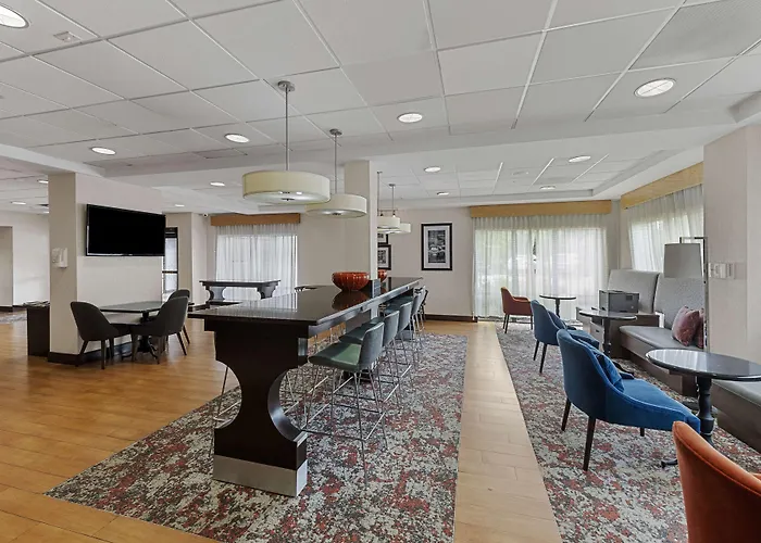 Cheap Hotels in Nanuet