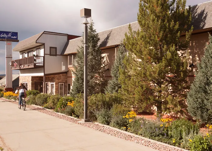 Motels in Evergreen