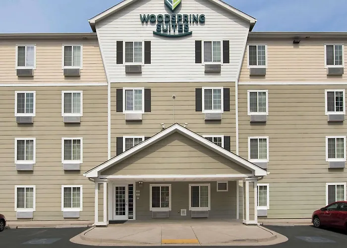 Cheap Hotels in Garden City