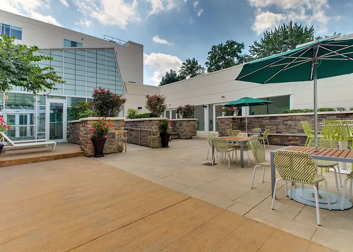 Cheap Hotels in Ewing