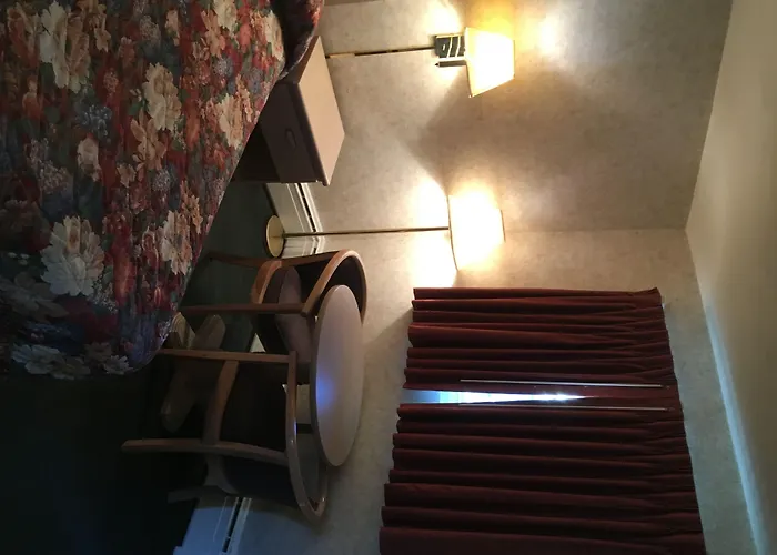 Motels in Elbridge