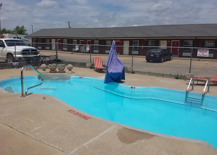 Cheap Hotels in Bixby