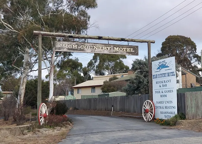 Motels in Cooma