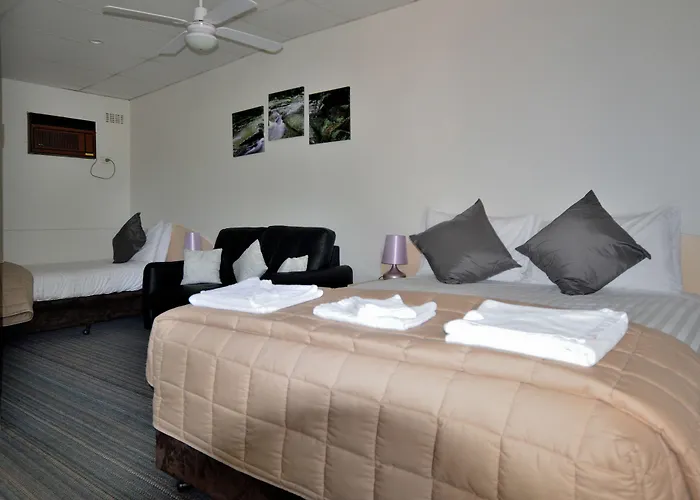 Motels in Mittagong