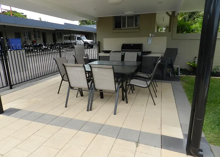 Motels in Moore Park Beach