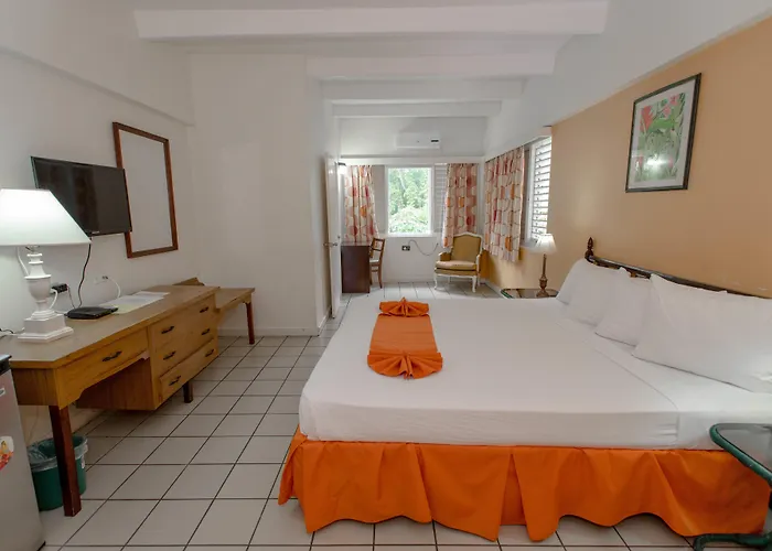 Cheap Hotels in Ocho Rios