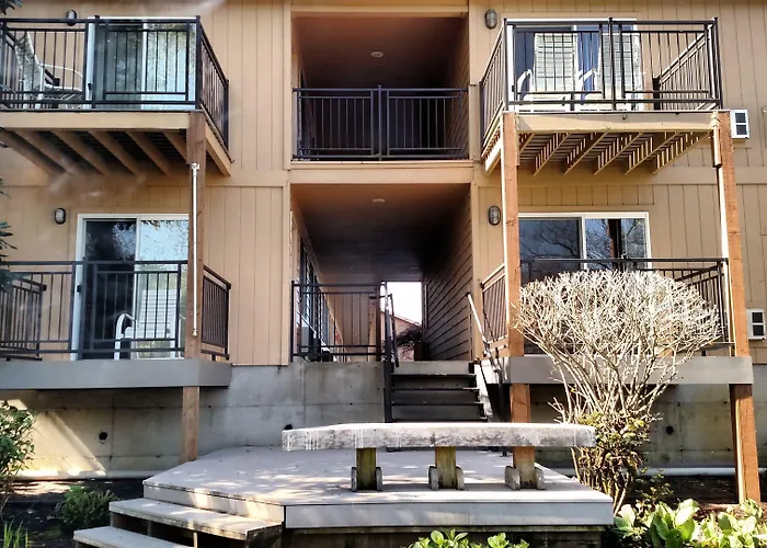 Motels in Scappoose