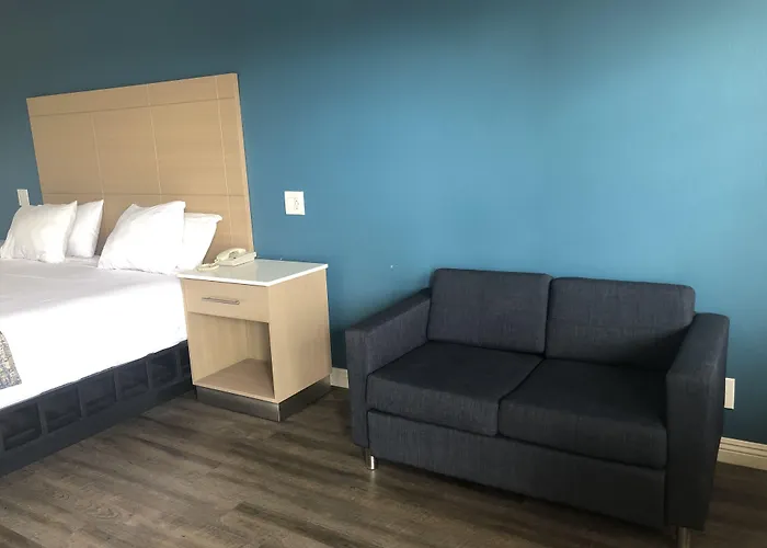 Motels in Carson