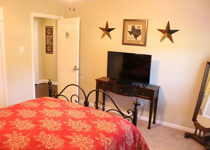 Bed and Breakfasts in Conroe