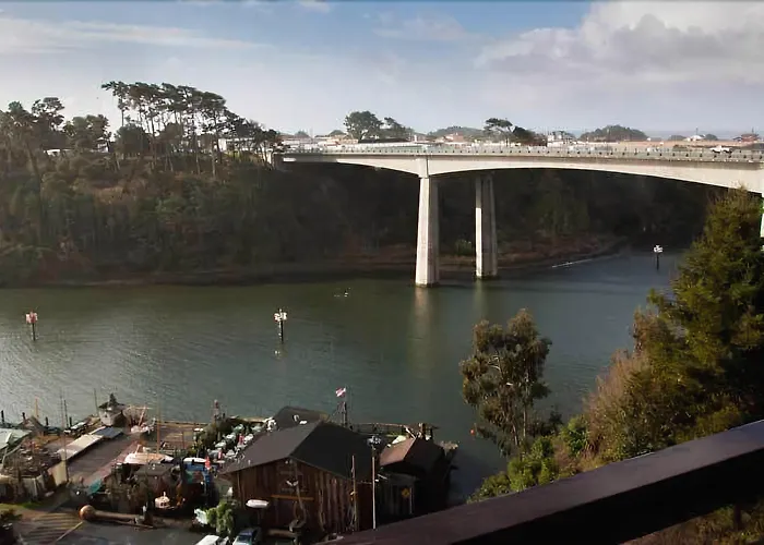 Cheap Hotels in Fort Bragg