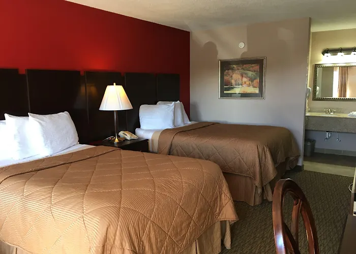 Motels in Lyles