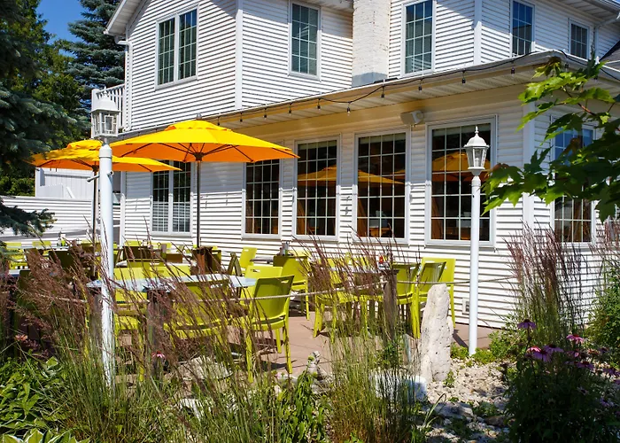 Motels in Fish Creek