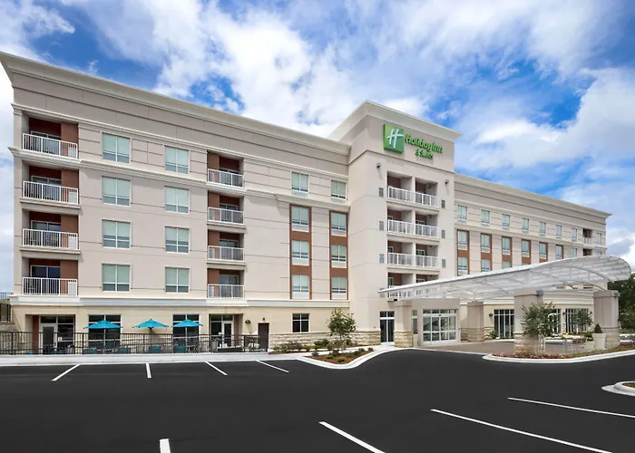 Cheap Hotels in Arden