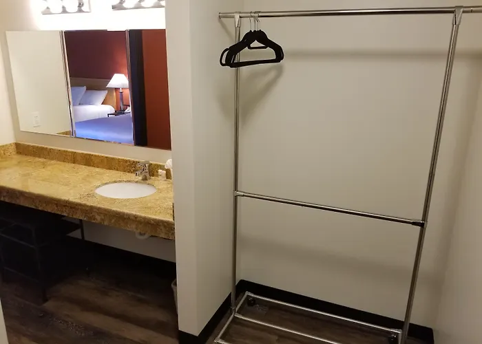 Motels in Maple Valley