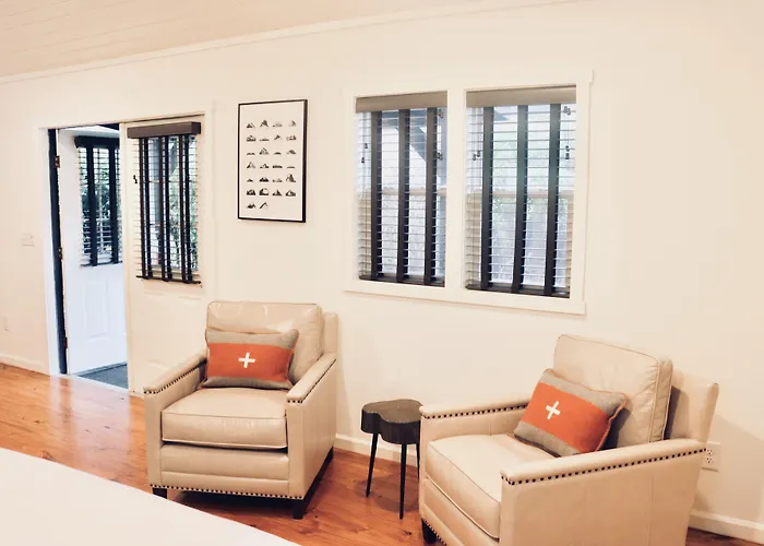 Cheap Hotels in Dahlonega