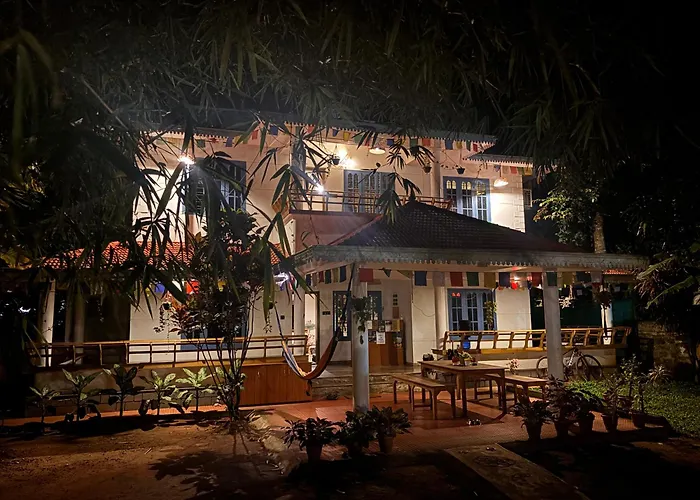Hostels in Varkala