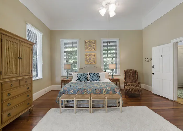 Bed and Breakfasts in Simpsonville