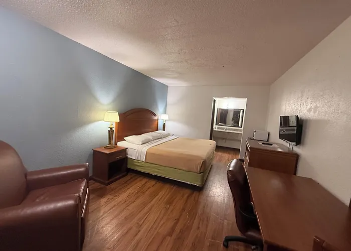 Motels in Mattoon