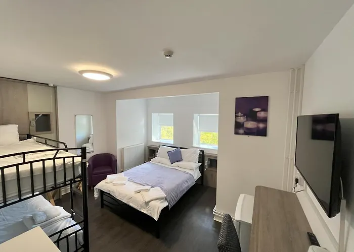 Cheap Hotels in Aberdare