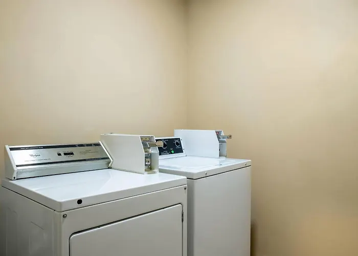 Cheap Hotels in Edmonton