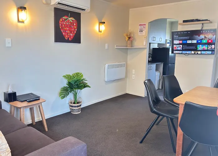 Motels in Nelson
