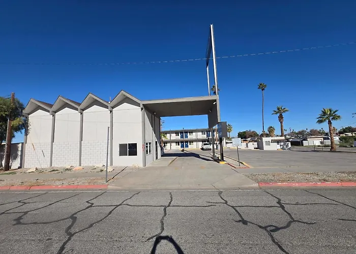 Cheap Hotels in Blythe