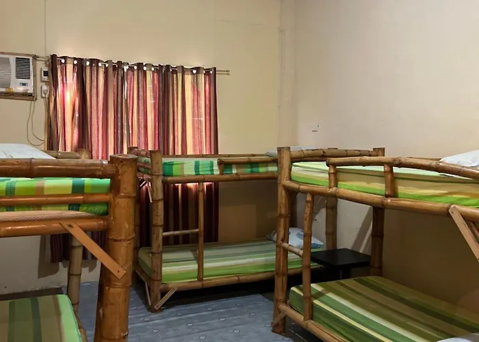 Hostels in Oslob