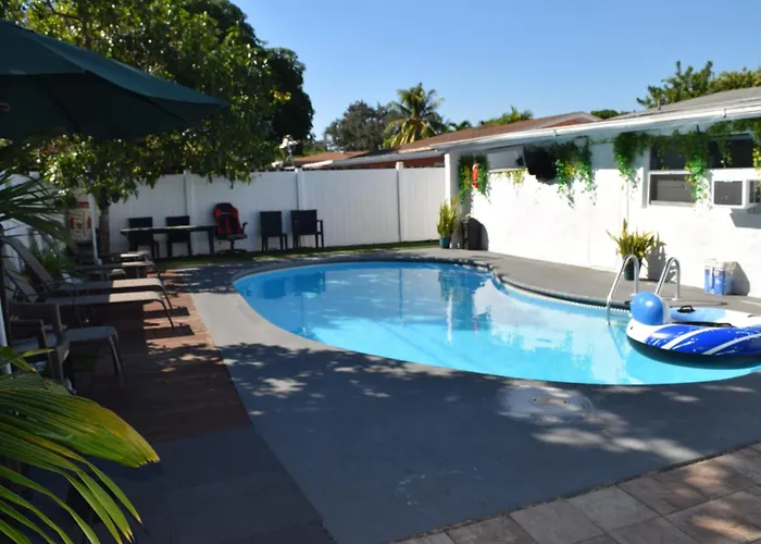 Hostels in North Miami Beach