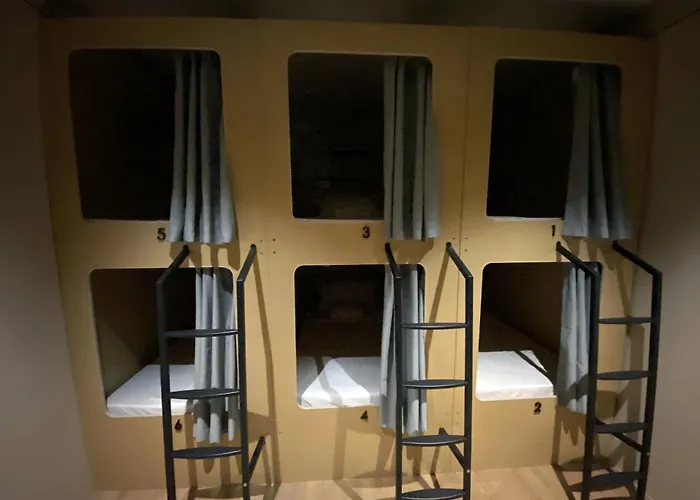 Hostels in Manila