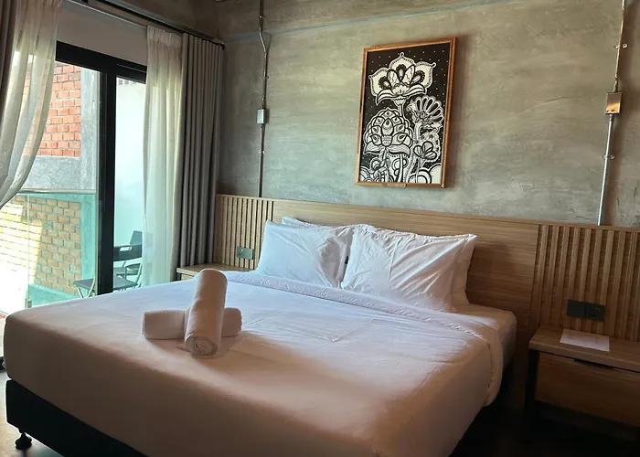 Cheap Hotels in Padang Mat Sirat