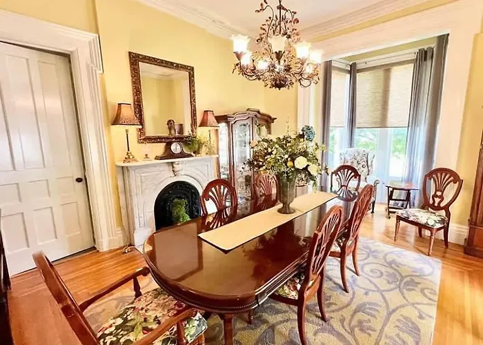Bed and Breakfasts in Fayetteville