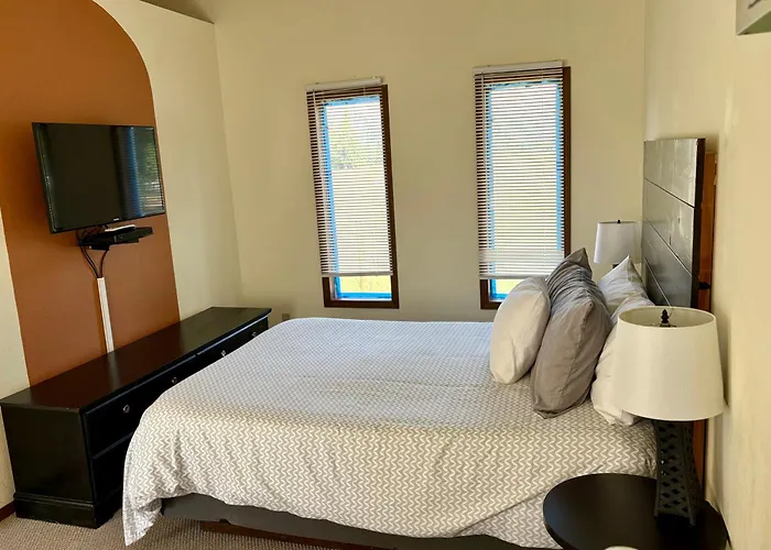 Motels in Philipsburg