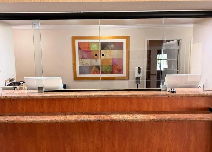 Cheap Hotels in Lompoc