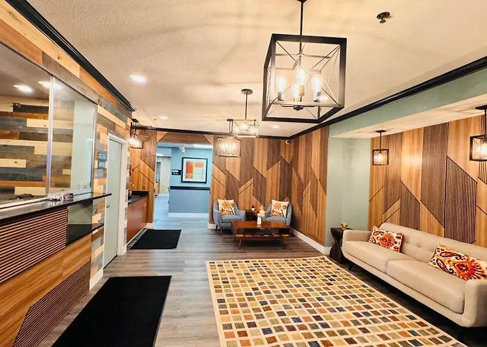 Cheap Hotels in Blaine