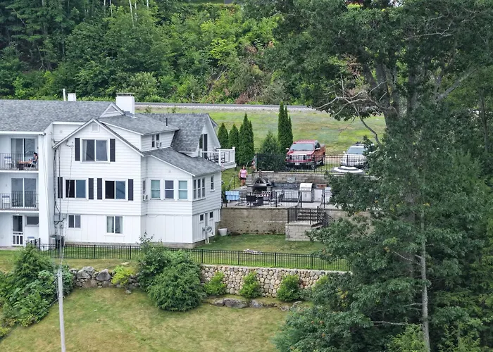 Motels in Gilford