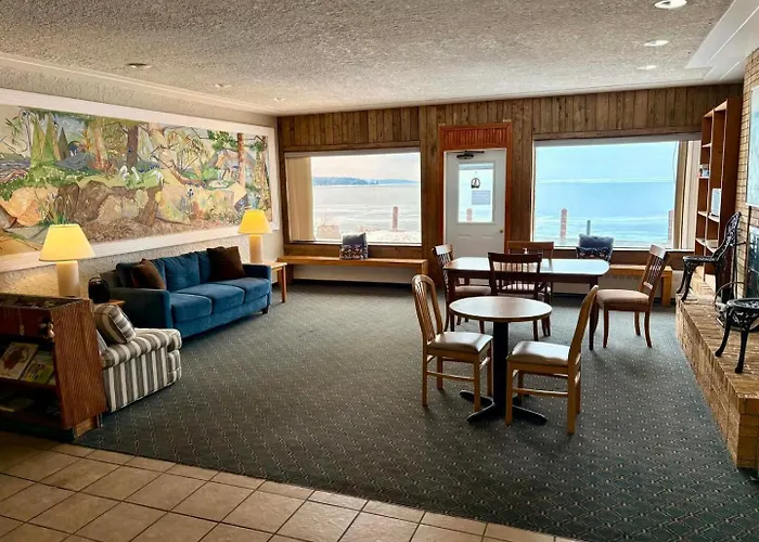 Cheap Hotels in Grand Marais
