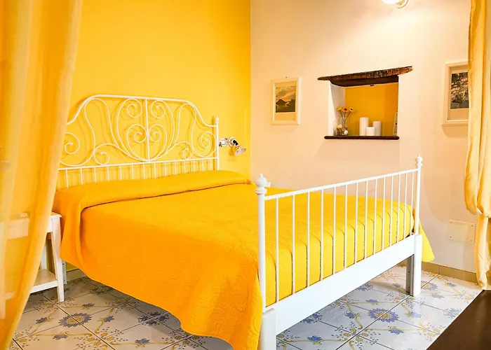 Bed and Breakfasts in Maratea