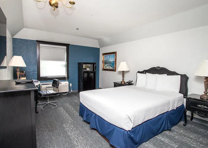 Cheap Hotels in Bloomington