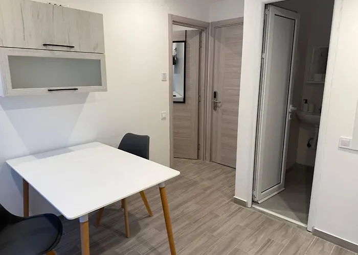Billiga Hotell i Bar