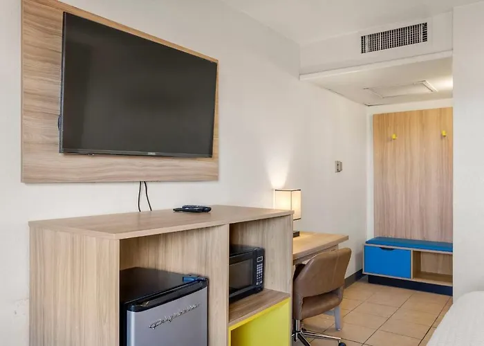 Motels in Wheat Ridge