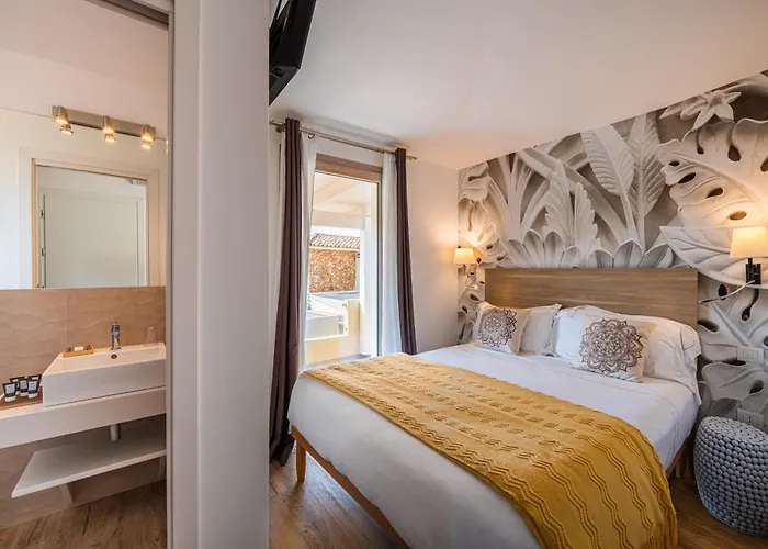 Billiga Hotell i Villasimius