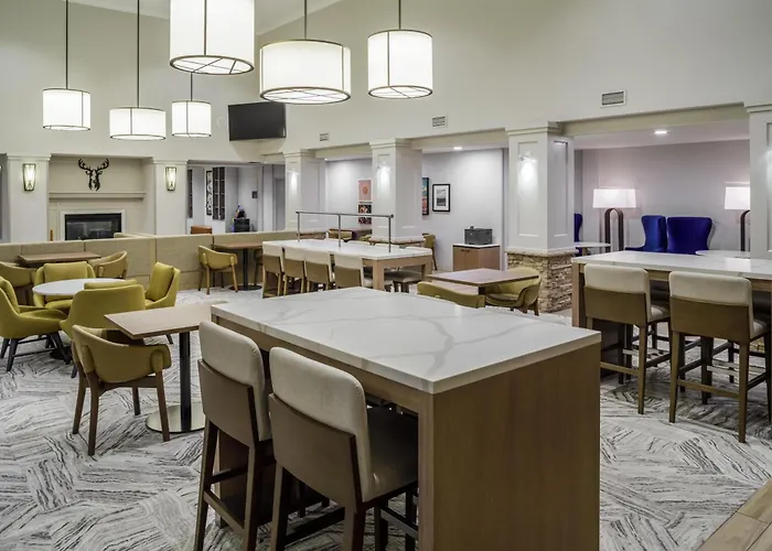 Cheap Hotels in Englewood