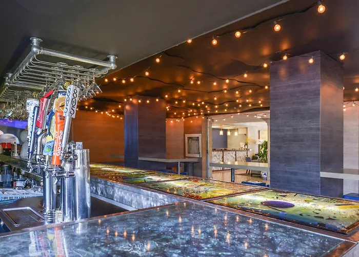 Cheap Hotels in Montebello