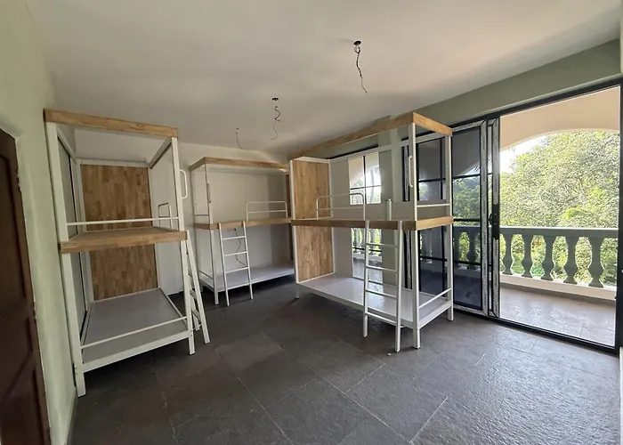 Hostels in Arambol