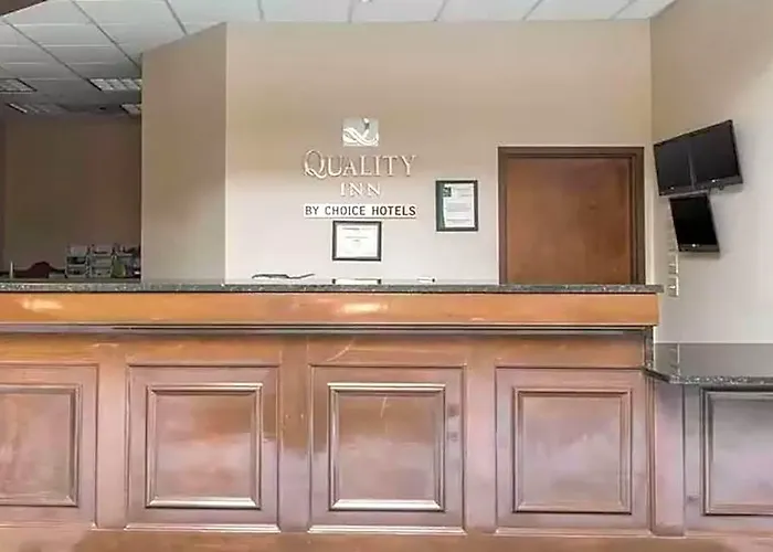 Cheap Hotels in Hazard