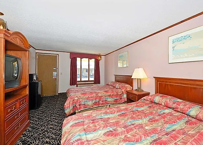 Motels in Warren